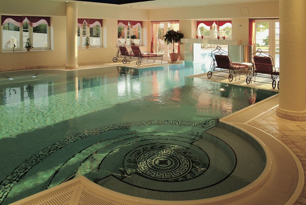 Hotel Alter Meierhof 5*